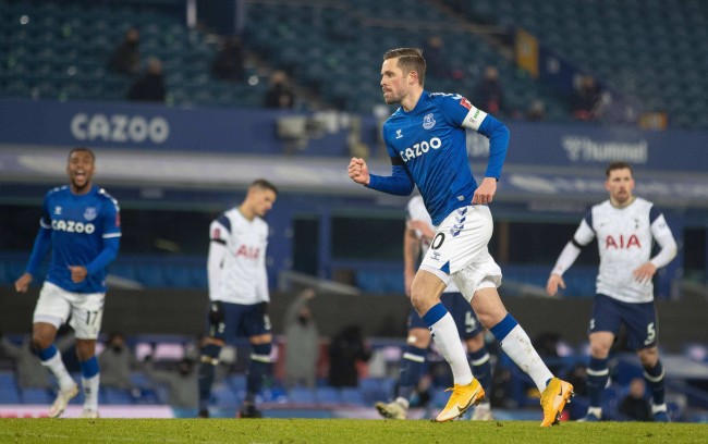 尤为突出的 尤为突出的